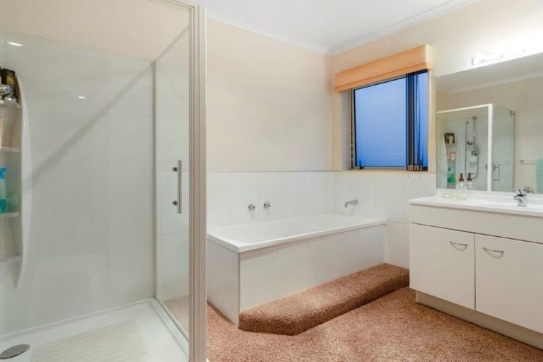 Photo of property in 61a Pitau Road, Mount Maunganui, 3116