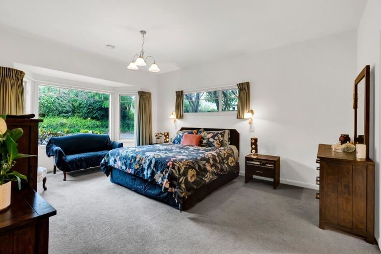 Photo of property in 26 Shelter Grove, Frankleigh Park, New Plymouth, 4310