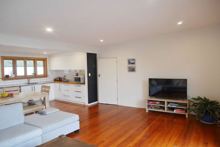 Photo of property in 187 Mount Pleasant Road, Mount Pleasant, Christchurch, 8081
