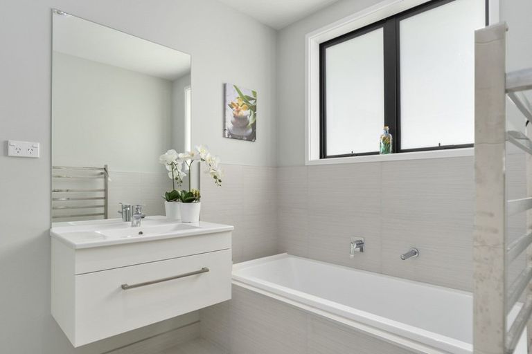 Photo of property in 18 Tuaia Street, Pyes Pa, Tauranga, 3112