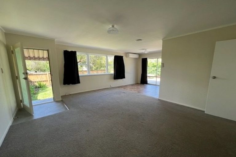 Photo of property in 2/21 Gardner Avenue, New Lynn, Auckland, 0600