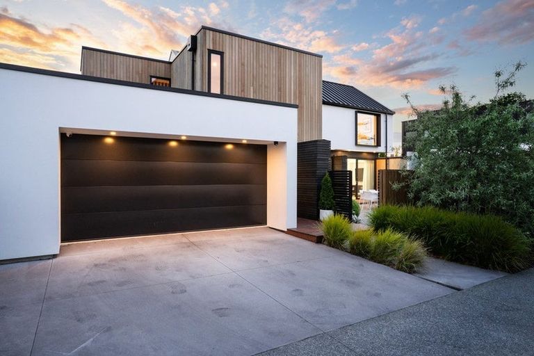 Photo of property in 34d Glandovey Road, Fendalton, Christchurch, 8052