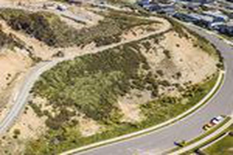 Photo of property in 155 Navigation Drive, Whitby, Porirua, 5024