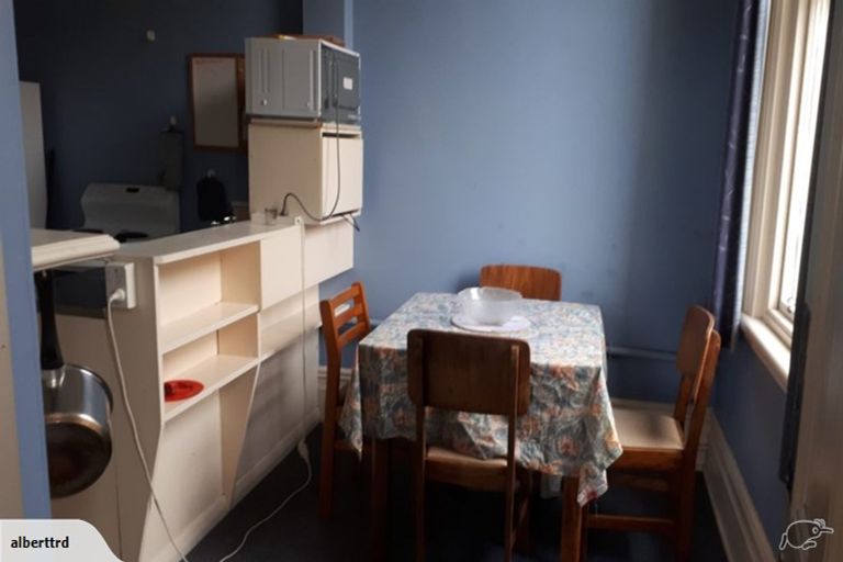 Photo of property in 60 Royal Terrace, Dunedin Central, Dunedin, 9016