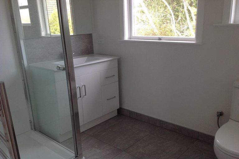 Photo of property in 26 Eskdale Road, Birkdale, Auckland, 0626