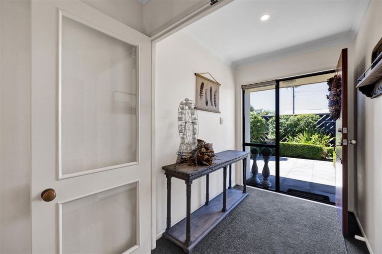 Photo of property in 11 Erin Street, Hawera, 4610