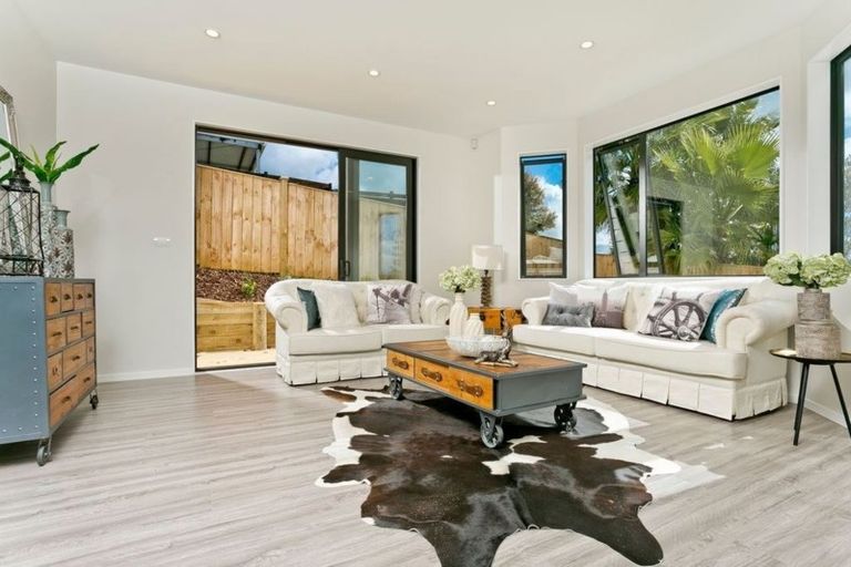 Photo of property in 55a Juniper Road, Sunnynook, Auckland, 0620