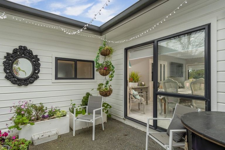 Photo of property in 43 Honeysuckle Lane, Ohauiti, Tauranga, 3112