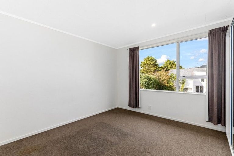 Photo of property in 2/7 Venus Place, Whitby, Porirua, 5024