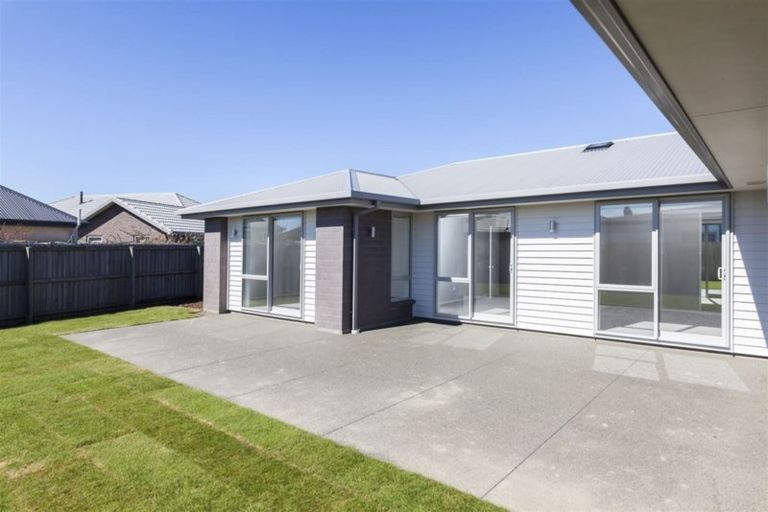 Photo of property in 3 Ciaran Close, Broomfield, Christchurch, 8042