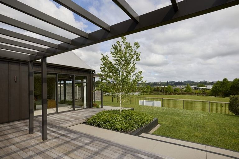 Photo of property in 158 Lakes Boulevard, Pyes Pa, Tauranga, 3112