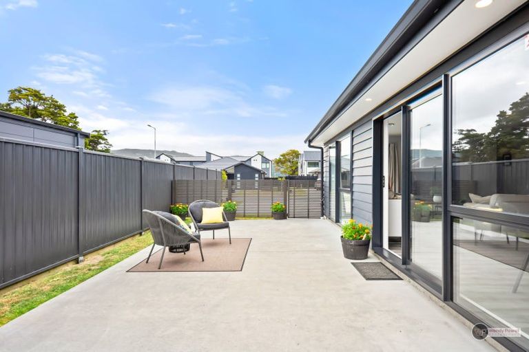 Photo of property in 11 Castletown Street, Wallaceville, Upper Hutt, 5018