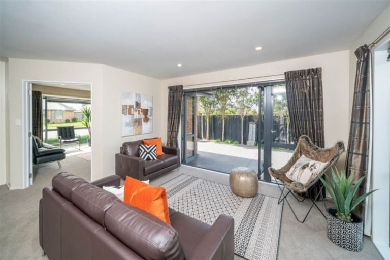 Photo of property in 12 Cassinia Gardens, Aidanfield, Christchurch, 8025