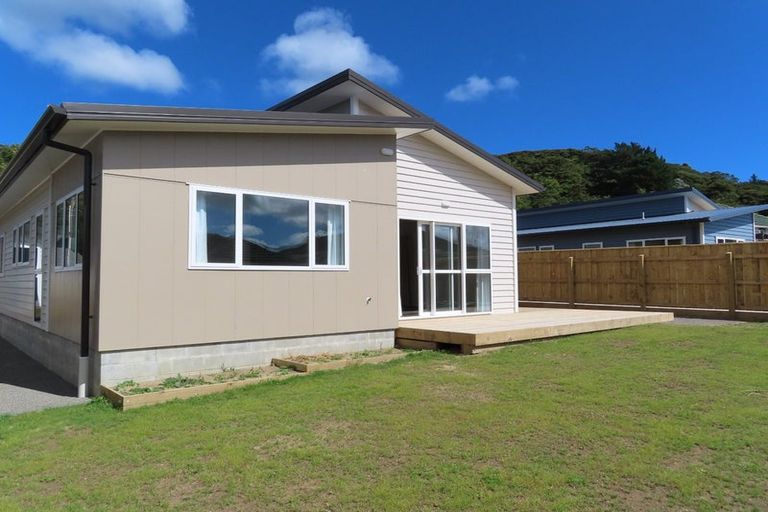 Photo of property in 108a Wellington Road, Wainuiomata, Lower Hutt, 5014