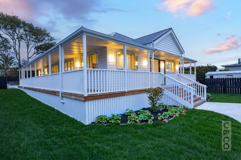 Photo of property in 15 Edward Street, Riverhead, 0820