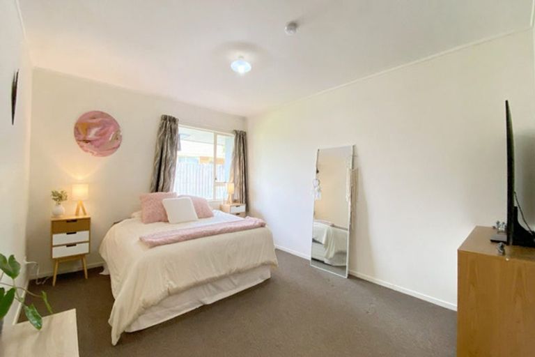 Photo of property in 14 Legacy Drive, Henderson, Auckland, 0612