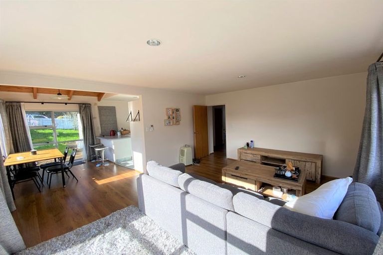 Photo of property in 1/9 Mira Place, Windsor Park, Auckland, 0632