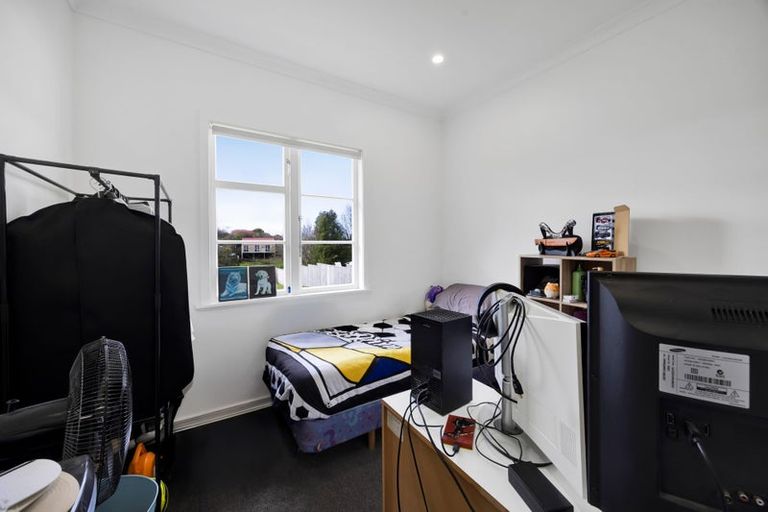 Photo of property in 18 Stanners Street, Eltham, 4322