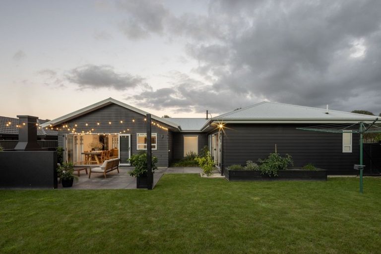 Photo of property in 119 Arataki Road, Havelock North, 4130