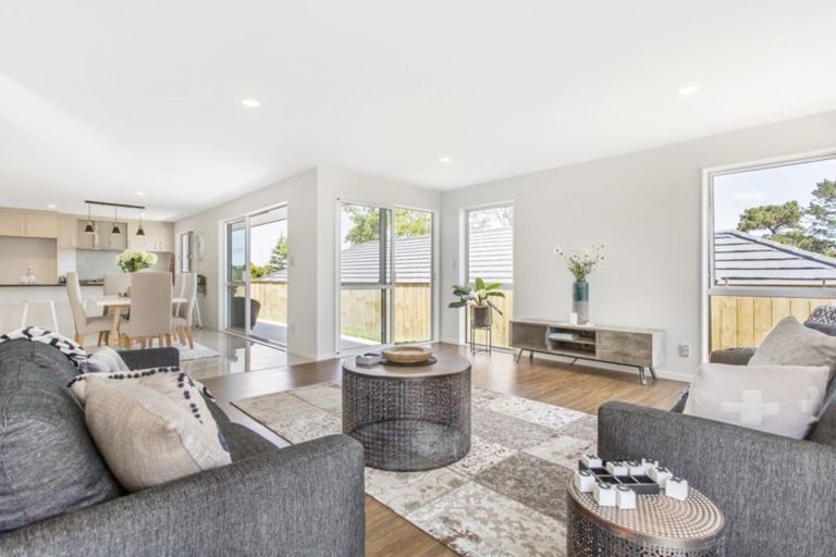 Photo of property in 8 Magnum Drive, Kumeu, 0810