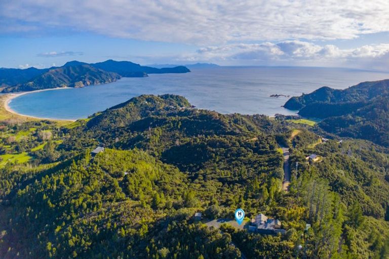 Photo of property in 867 Tuateawa Road, Waikawau, Coromandel, 3584