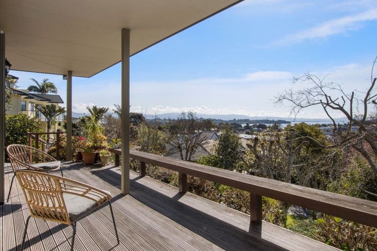 Photo of property in 181e Omokoroa Road, Omokoroa, 3114