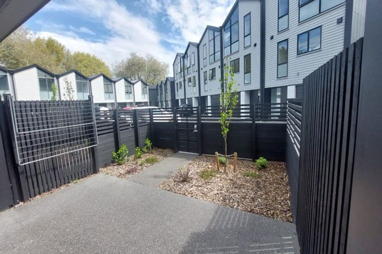 Photo of property in 10/27 Harewood Road, Papanui, Christchurch, 8053