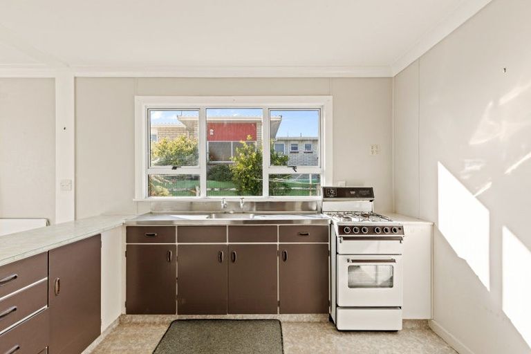 Photo of property in 48 Richmond Street, Waitara, 4320