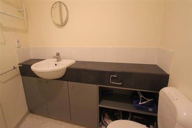 Photo of property in Hume House, 9/152 The Terrace, Wellington Central, Wellington, 6011