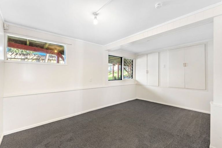 Photo of property in 56 Bolton Street, Blockhouse Bay, Auckland, 0600