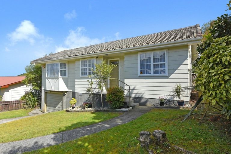 Photo of property in 63 Waipounamu Drive, Kelson, Lower Hutt, 5010