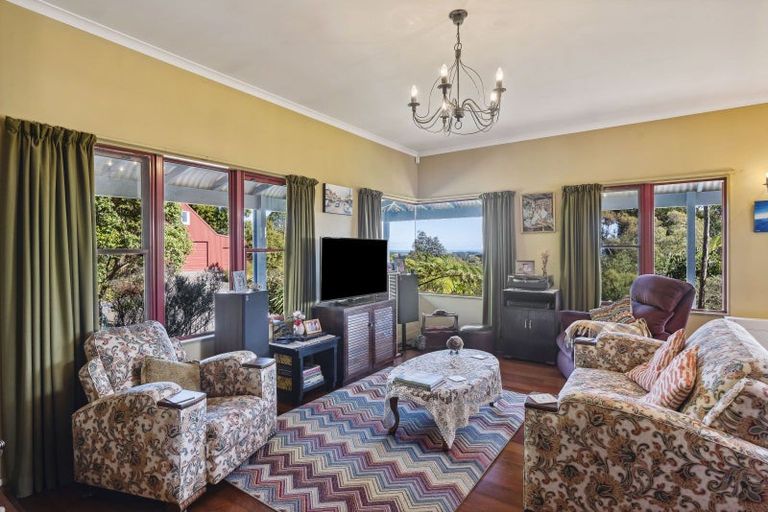 Photo of property in 35 Sunglo Terrace, Otaki, 5512