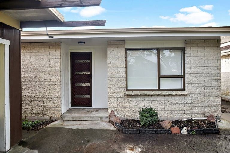 Photo of property in 4/9 Allen Avenue, Papatoetoe, Auckland, 2025