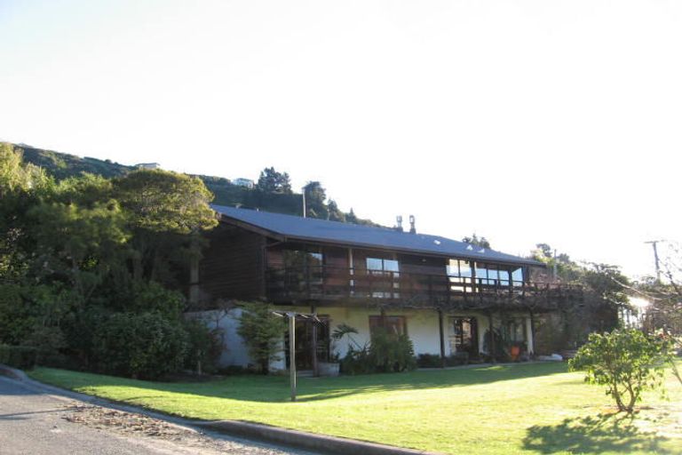 Photo of property in 4 Dalefield Drive, Cashmere, Christchurch, 8022