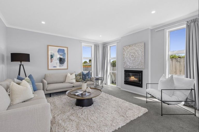 Photo of property in 22 Clare Street, Cambridge, 3434