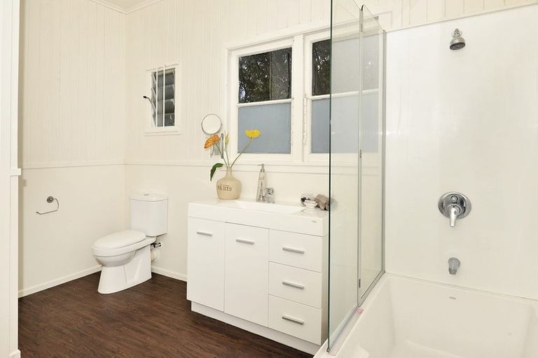 Photo of property in 138 Titirangi Road, New Lynn, Auckland, 0600