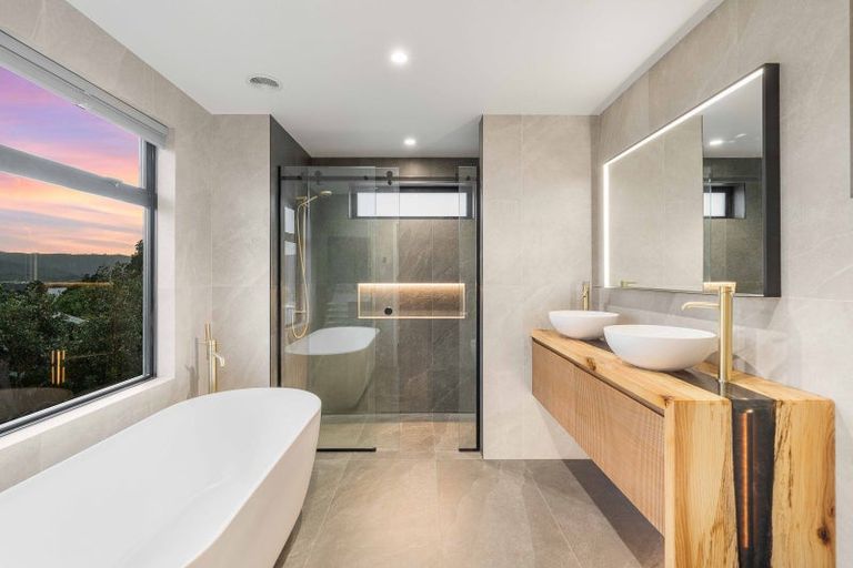 Photo of property in 196 Paku Drive, Tairua, 3508