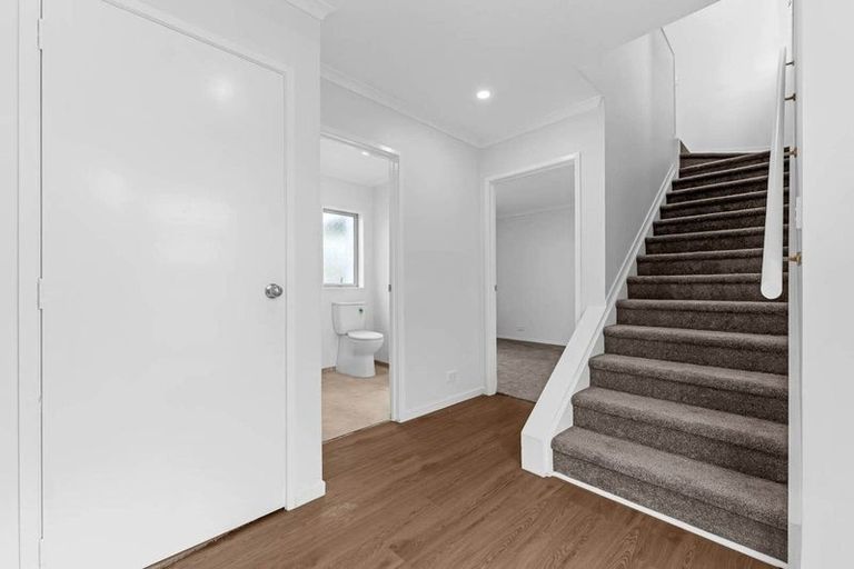 Photo of property in 13c Sealord Place, Clendon Park, Auckland, 2103