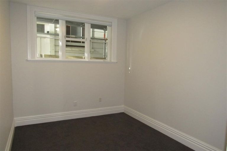 Photo of property in 67 Hawker Street, Mount Victoria, Wellington, 6011