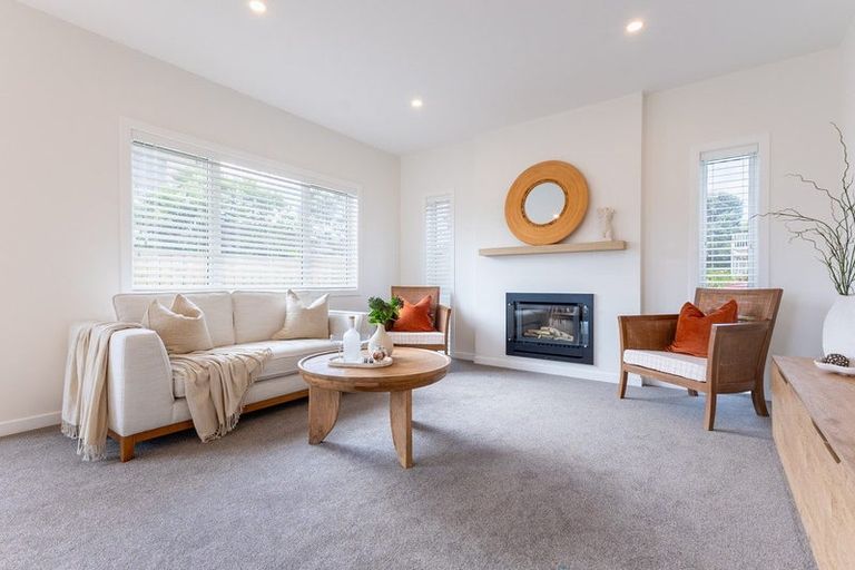 Photo of property in 23 Frimley Terrace, Waikanae Beach, Waikanae, 5036
