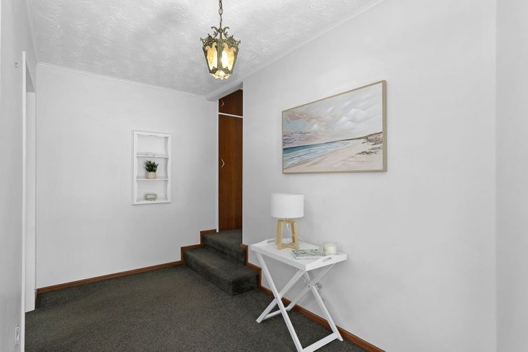 Photo of property in 27 Sunbrae Drive, Silverstream, Upper Hutt, 5019