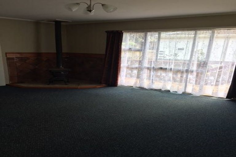 Photo of property in 10 Dakota Avenue, Beach Haven, Auckland, 0626