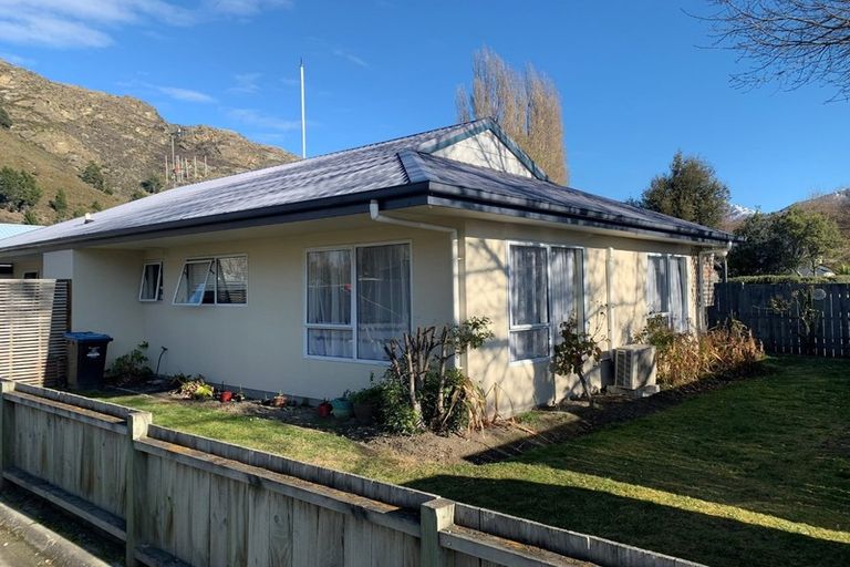 Photo of property in 35a Kawarau Place, Frankton, Queenstown, 9300