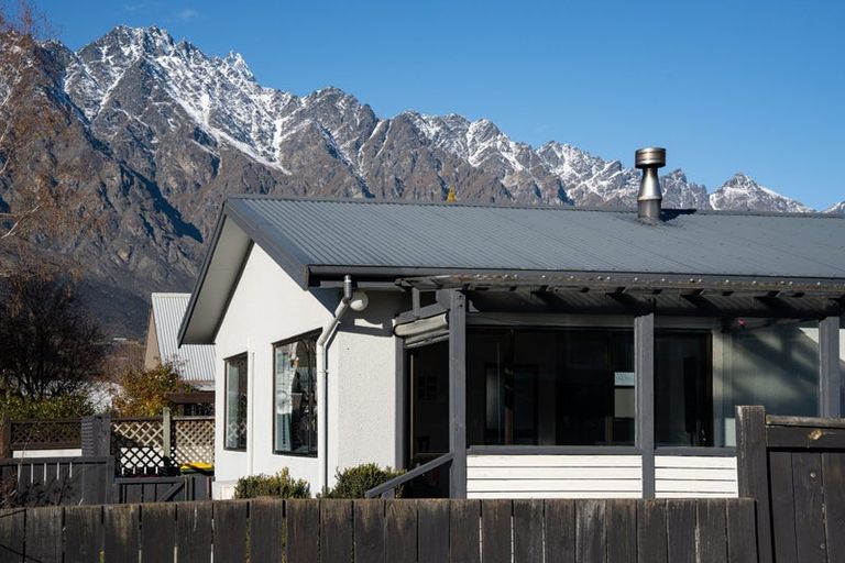 Photo of property in 23a Kawarau Place, Frankton, Queenstown, 9300