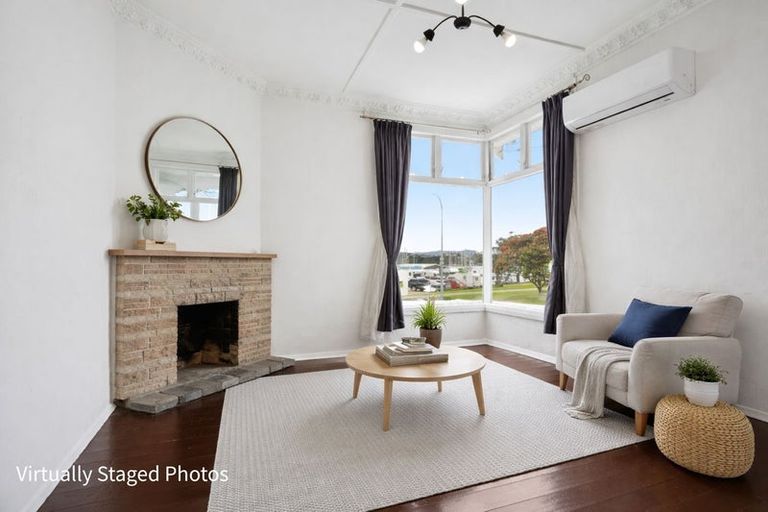 Photo of property in 532 Evans Bay Parade, Hataitai, Wellington, 6021