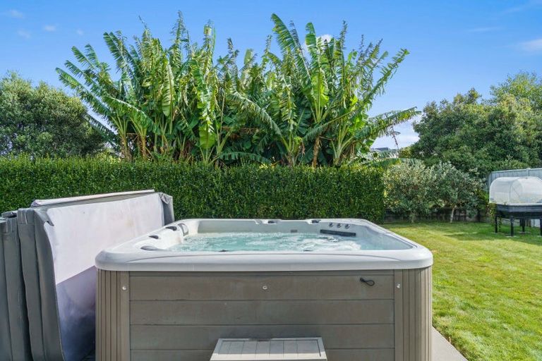 Photo of property in 6 Vantage Place, Omokoroa, 3114