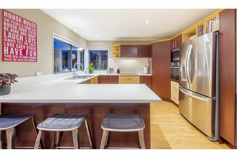 Photo of property in 13 Dunaff Place, Flat Bush, Auckland, 2019