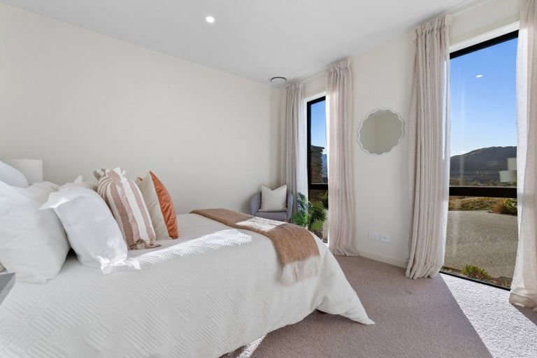 Photo of property in 9 Arran Lane, Jacks Point, Queenstown, 9371