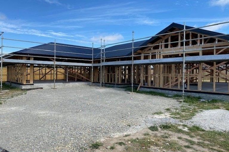 Photo of property in 5 Blossom Lane, Manurewa, Auckland, 2102