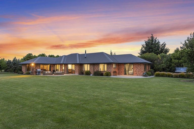 Photo of property in 39 Loburn Whiterock Road, Loburn, Rangiora, 7472